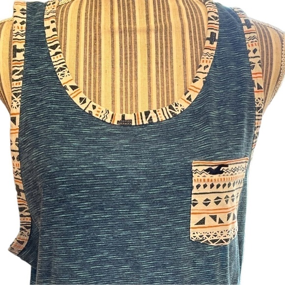 HOLLISTER sleeveless tee, size M, deep cut armholes, excellent condition, cotton - Picture 2 of 6